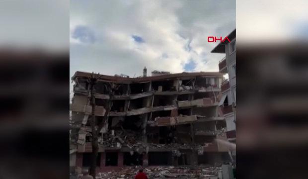 Avcılar&rsquo;da kentsel d&ouml;n&uuml;ş&uuml;m sırasında 5 katlı bina &ccedil;&ouml;kt&uuml;