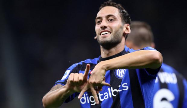 Ayrılık an meselesi! Galatasaray'ın Hakan &Ccedil;alhanoğlu i&ccedil;in &ouml;deyeceği bonservis a&ccedil;ıklandı