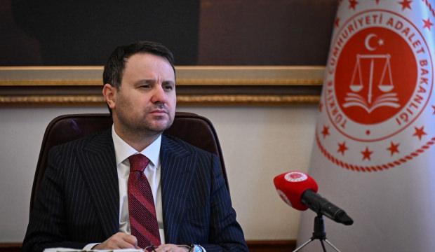 Bakan G&uuml;rlek a&ccedil;ıkladı! Hakimlere 10 yıl şartı