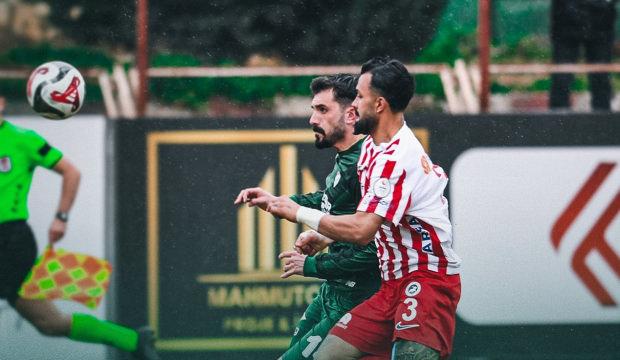 2. Lig'de şampiyonluk yarışı kızıştı! Bursaspor, Maraş'tan puanla &ccedil;ıktı 