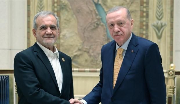 Cumhurbaşkanı Erdoğan, Pezeşkiyan ile telefonda g&ouml;r&uuml;şt&uuml;