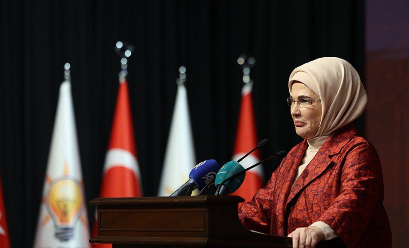 Emine Erdoğan "AK Parti İstanbul Kadın Kolları ile Vefa İftarı" programına katıldı