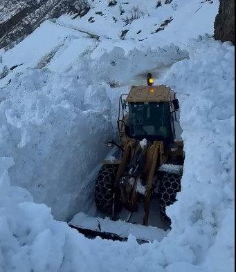 300 köy yolundan 269'u tekrar ulaşıma açıldı.