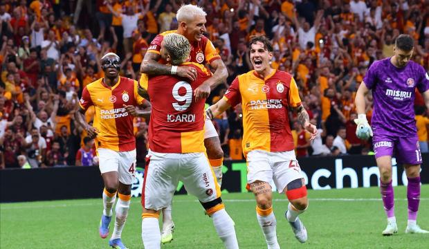 "Galatasaray'ı &ccedil;ok seviyorum ama" deyip ayrılmak istediğini a&ccedil;ıkladı
