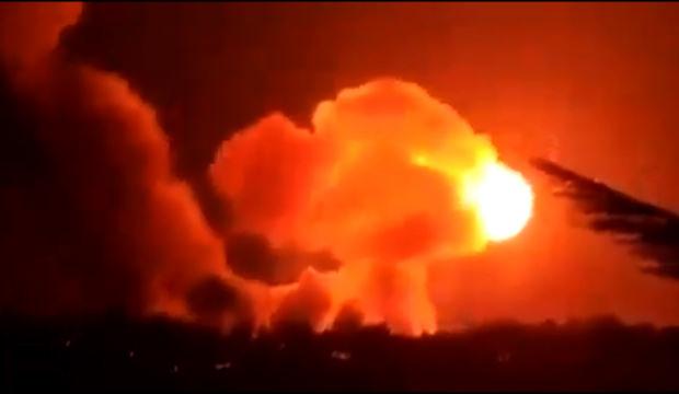 İran'dan İsrail'e H&uuml;rremşehr s&uuml;rprizi! Yağmur gibi d&uuml;şen f&uuml;zeler Tel Aviv'i aydınlattı