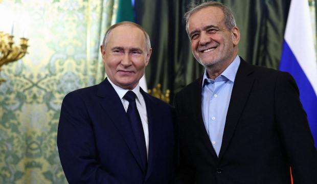 Rusya'dan Trump'a İran teklif! Putin, Pezeşkiyan ile g&ouml;r&uuml;şt&uuml;