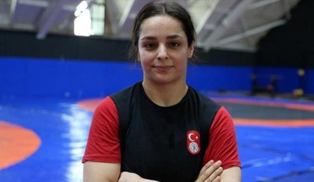 Sırbistan'da 1 bronz daha! Milli g&uuml;reş&ccedil;i Tuba Demir Avrupa 3'&uuml;nc&uuml;s&uuml; oldu