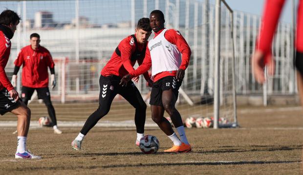 Sivasspor&rsquo;da &Uuml;mraniyespor ma&ccedil;ı hazırlıkları başladı