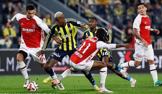 S&uuml;per Lig'de haftayı Fenerbah&ccedil;e a&ccedil;ıyor! Fatih Karag&uuml;mr&uuml;k-Fenerbah&ccedil;e: Muhtemel 11'ler