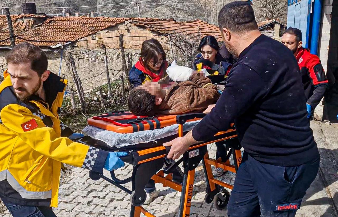  M.Ö. (18) göçük altında kalırken, M.Ö.'nün (14) 4 parmağı koptu.