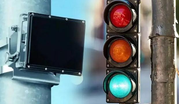 Trafikte 'siyah kutu' sayfası a&ccedil;ılıyor: S&uuml;r&uuml;c&uuml;lere yeni sistem geliyor!