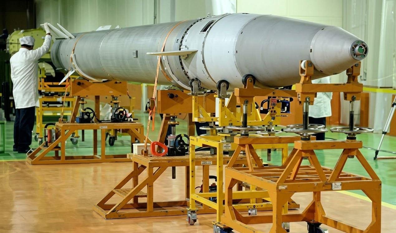 İran füze üretim tesisi