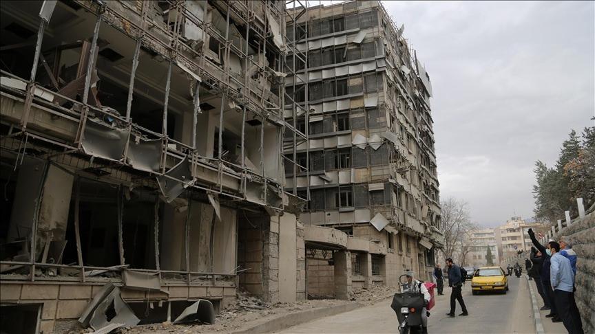 İran'ın Loristan eyaletine bağlı Durud ilçesinde ABD-İsrail'in sivil yerleşim yerlerine düzenlediği saldırıda 12 kişinin hayatını kaybettiği, 116 kişinin yaralandığı belirtildi.