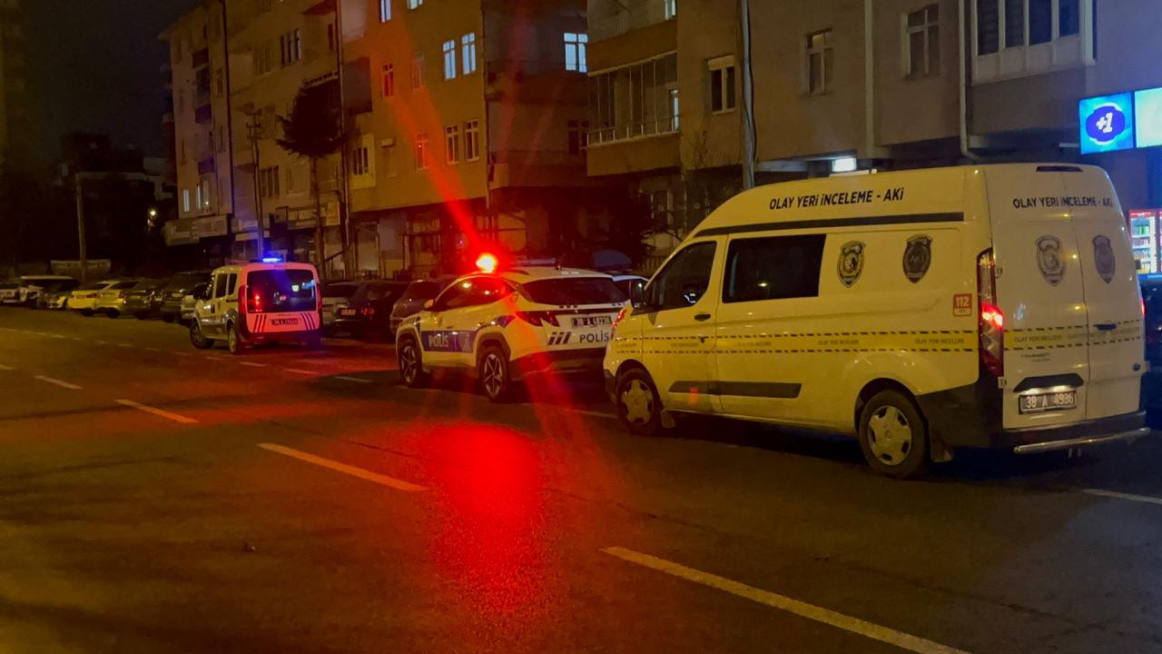 Olay yerine sağlık ve polis ekipleri sevk edildi.