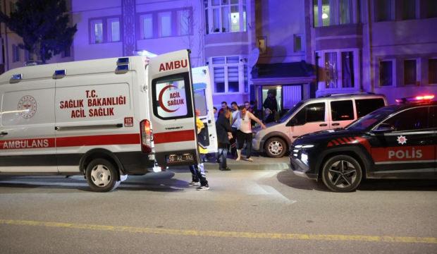 Aile faciası: Eşini &ouml;ld&uuml;rd&uuml;, kendisi ağır yaralı