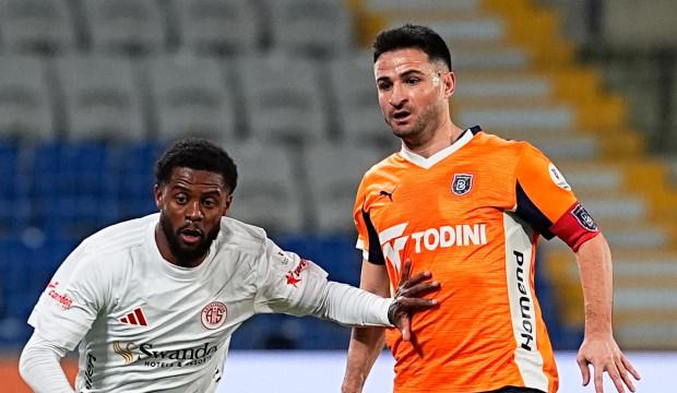 Başakşehir'de sessiz gece! Puanlar paylaşıldı