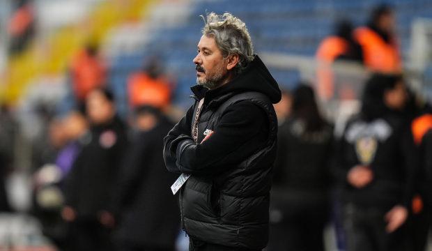 D&uuml;şme hattındaki takımın hocası isyan etti! '3 ma&ccedil;ta 0 puanı hak etmediler'