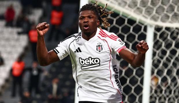 El Bilal Toure'den taraftarlara g&ouml;nderme: Aptallar gibi olmayın