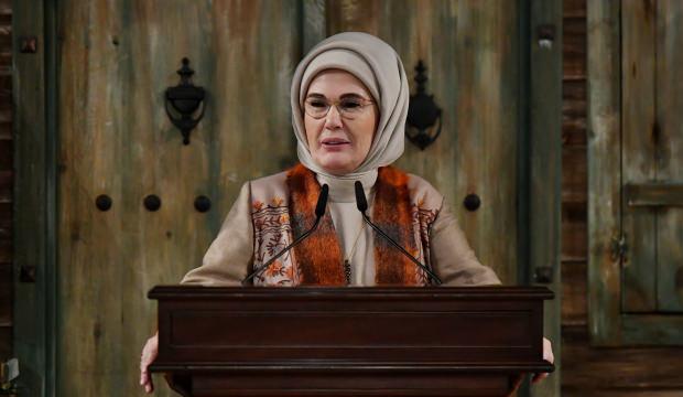 Emine Erdoğan, onursal başkanı olduğu dernek ve vakıfların temsilcileriyle buluştu