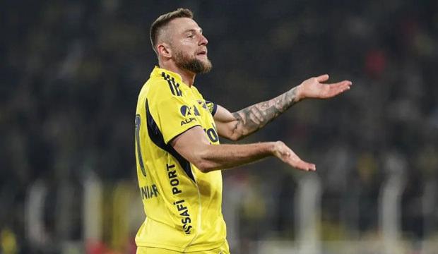 Fenerbah&ccedil;e taraftarı endişeli! 'Skriniar, &uuml;lkesi i&ccedil;in kariyerini tehlikeye atıyor'