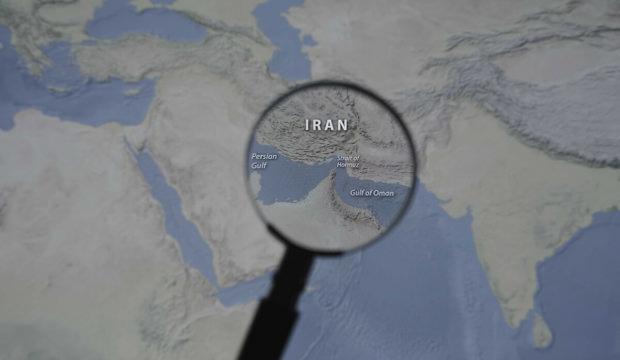 H&uuml;rm&uuml;z Boğazı, ABD&rsquo;nin sonunu mu getirecek? Uzmanlardan kritik uyarı