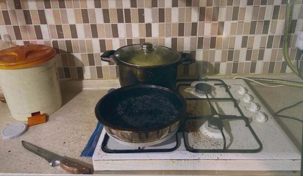 Manisa haberleri Manisa’da ocakta unutulan yemek can aldı Manisa haberleri Manisa’da ocakta unutulan yemek can aldı