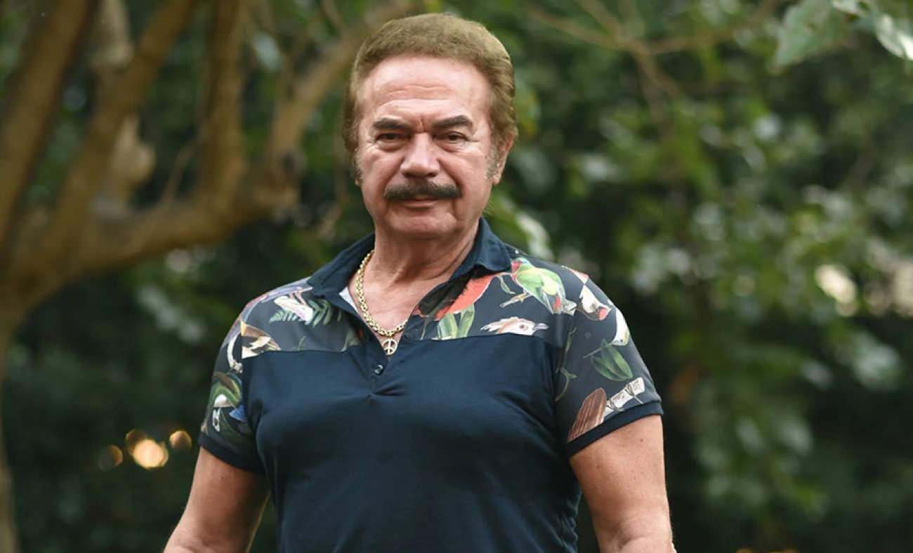 Orhan Gencebay hastaneye mi kaldırıldı? Eşinden ilk a&ccedil;ıklama