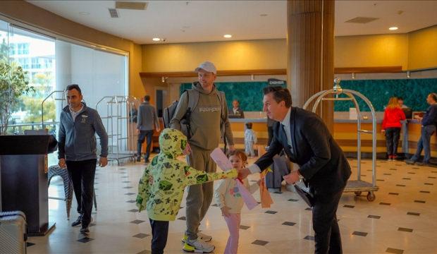 Turizm sezonu İngiliz turistlerin gelmesiyle başladı