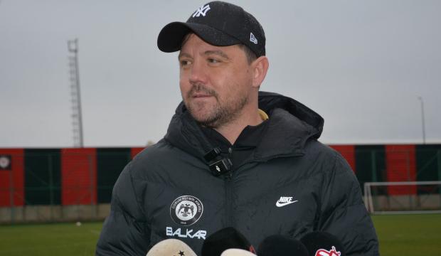 38'lik teknik direkt&ouml;r 1. Lig'de tarih yazıyor!