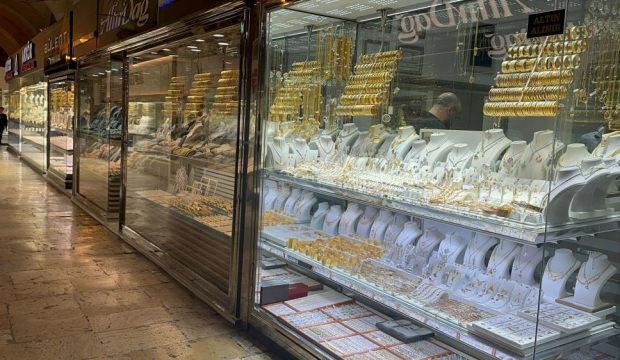 "Altından korkmayın g&ouml;rd&uuml;ğ&uuml; yeri her zaman ge&ccedil;er" 