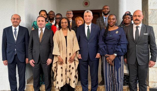 Bakan Bolat'tan Afrikalı mevkidaşlarıyla kritik temaslar