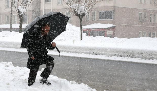 Doğu'da kar, Batı'da fırtına... Meteoroloji il il uyardı: Kuvvetli geliyor!
