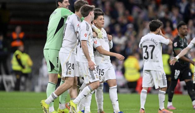 D&uuml;nyanın konuştuğu gol onurlandırıldı! Arda G&uuml;ler'in tarihe ge&ccedil;en vuruşu &ouml;d&uuml;l&uuml; kaptı