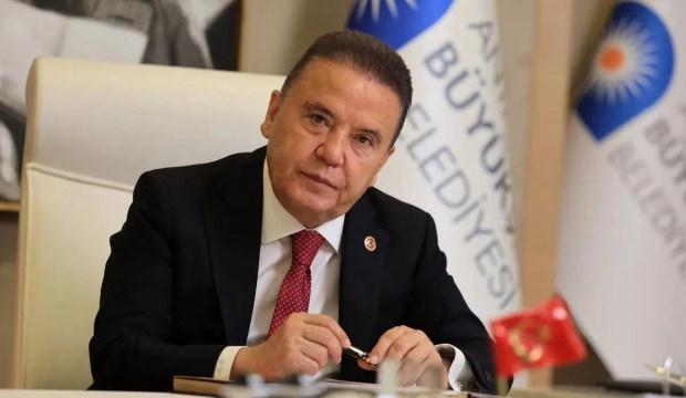 Muhittin B&ouml;cek'in 2 şof&ouml;r&uuml; g&ouml;zaltına alındı