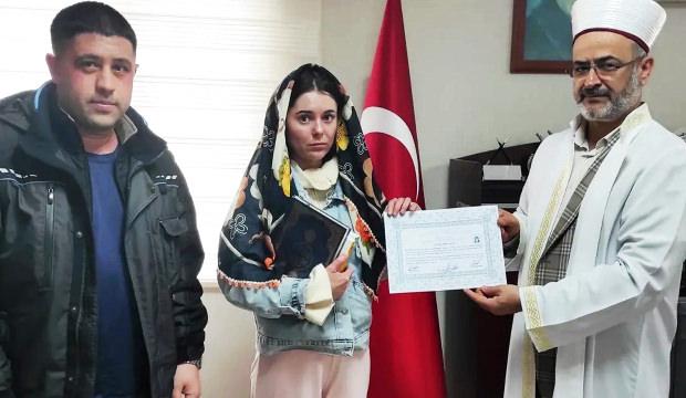 Rusya'dan Akkuyu NGS'de &ccedil;alışmaya gelen Victoria M&uuml;sl&uuml;man oldu! Adını da değiştirdi