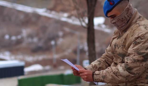 Samsunlu &ouml;ğrencilerin yazdığı duygu dolu mektuplar Mehmet&ccedil;iğe moral oldu