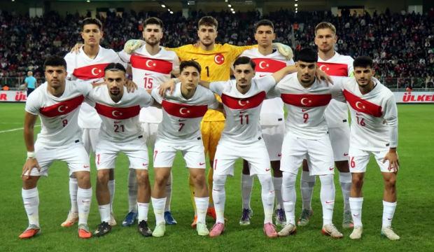 &Uuml;mit Milli Takım kadrosunda değişiklik!