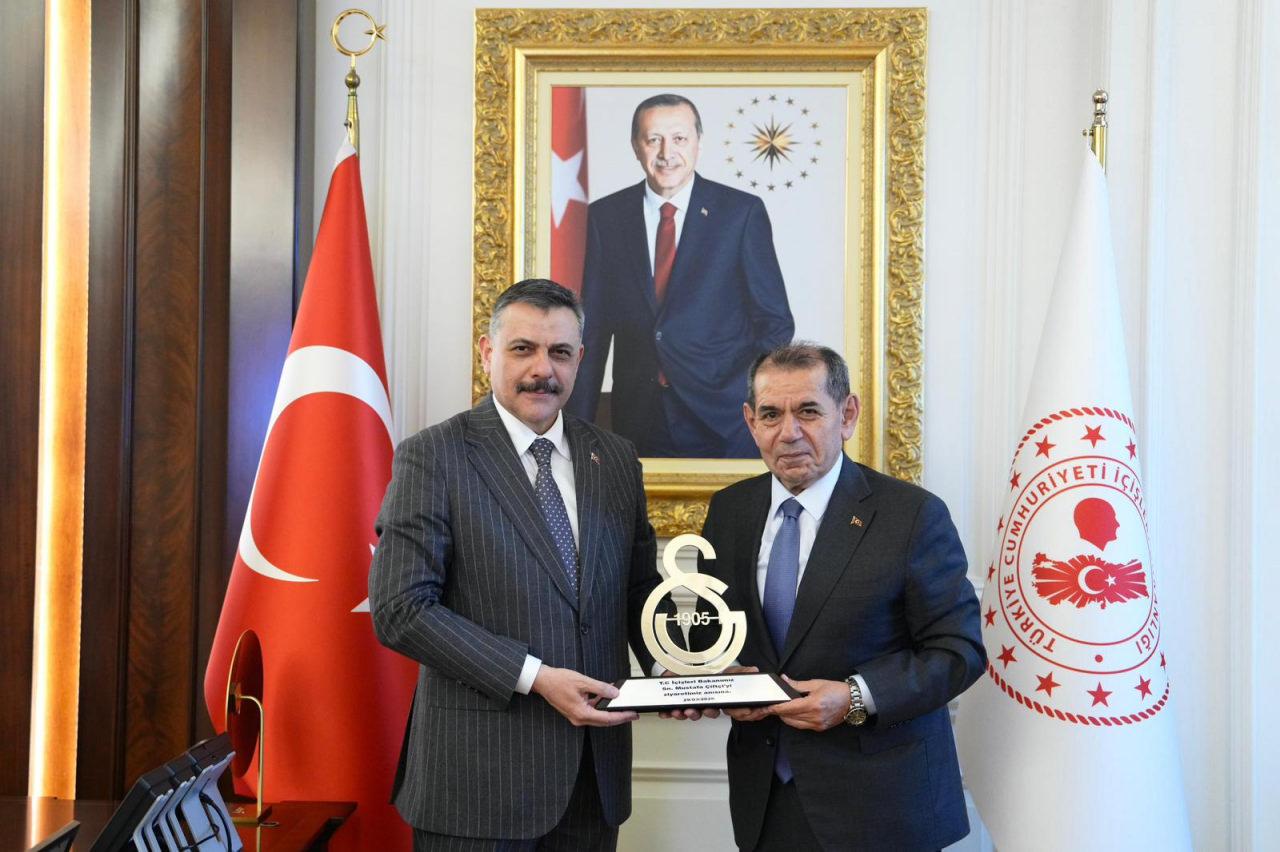 İçişleri Bakanı Mustafa Çiftçi ve Galatasaray Spor Kulübü Başkanı Dursun Özbek