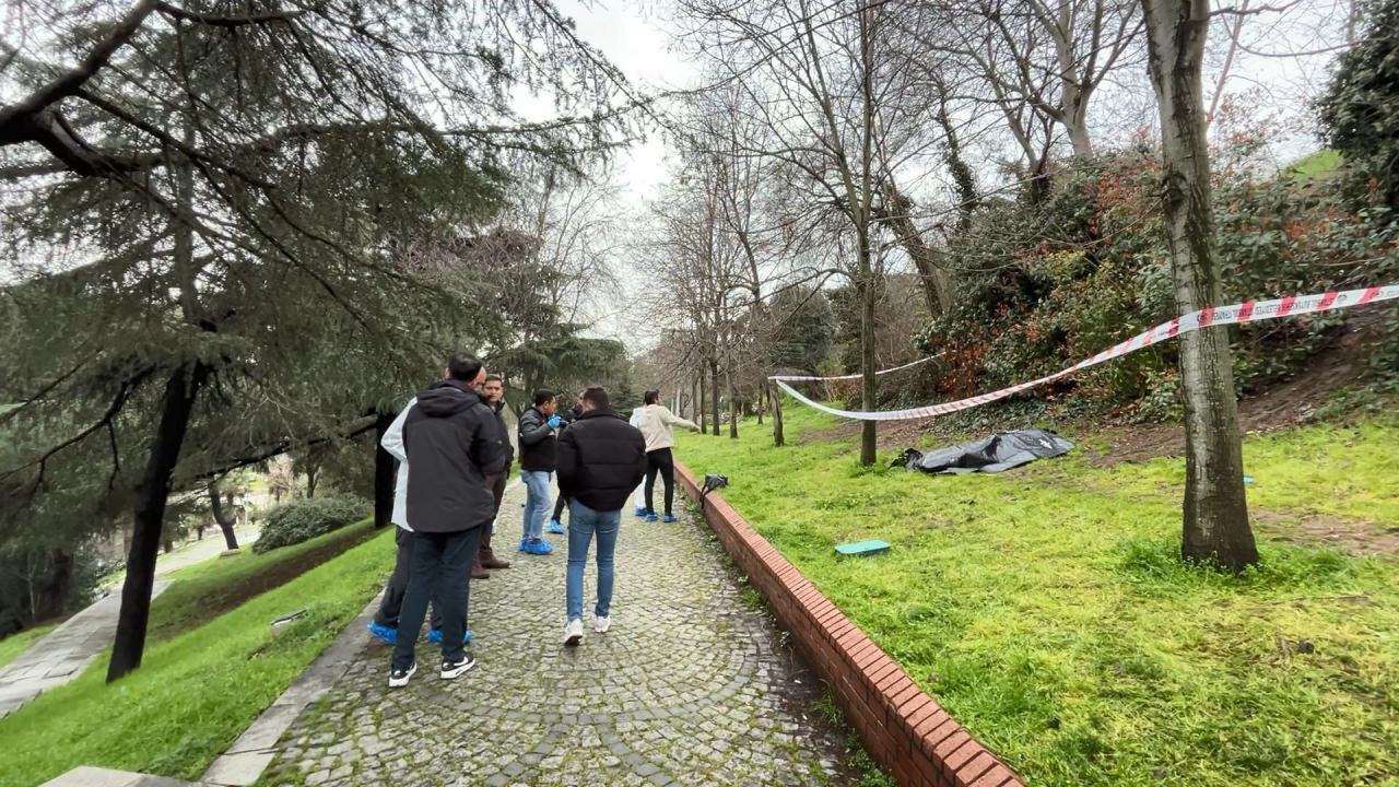 İstanbul'da bulunan Maçka Parkı'nda erkek cesedi bulundu. 