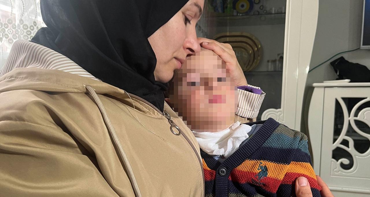 İzmir'de parkta oynayan 2 yaşındaki çocuğa bıçaklı saldırı.