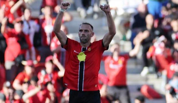 Real Madrid'i 90+1'de yıkan Muriqi, g&ouml;zyaşlarına boğuldu