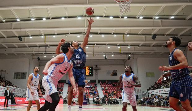 Anadolu Efes Aliağa Petkim'i farklı ge&ccedil;ti!