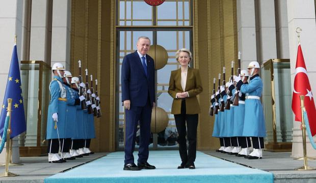 Avrupa'dan itiraf: 'Par&ccedil;alanmış kıtanın tek istisnası T&uuml;rkiye'