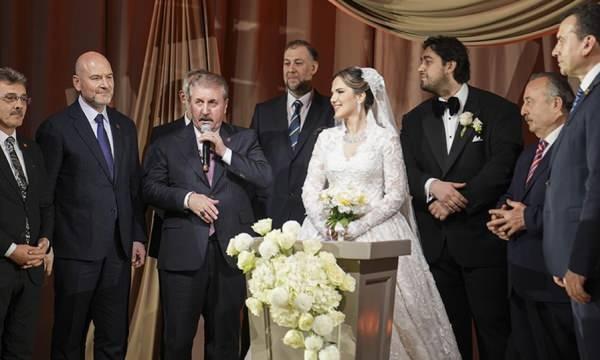 BBP Genel Başkanı Mustafa Destici nikah şahidi oldu