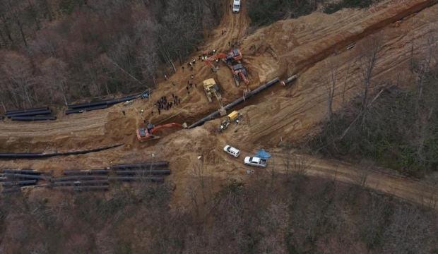 D&uuml;zce'de doğal gaz &ccedil;alışması sırasında heyelan: 1 &ouml;l&uuml;, 1 yaralı