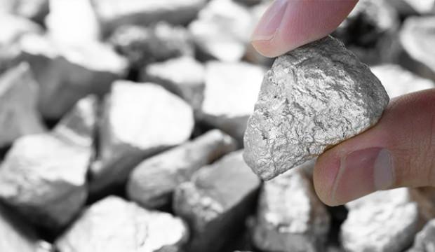 G&uuml;m&uuml;ş y&ouml;n arıyor! G&uuml;m&uuml;ş artar mı, d&uuml;şer mi?