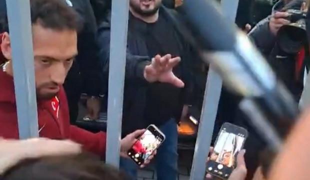 Hakan &Ccedil;alhanoğlu&rsquo;na &ccedil;irkin algı operasyonu! Ger&ccedil;ek g&ouml;r&uuml;nt&uuml;ler her şeyi ortaya &ccedil;ıkardı