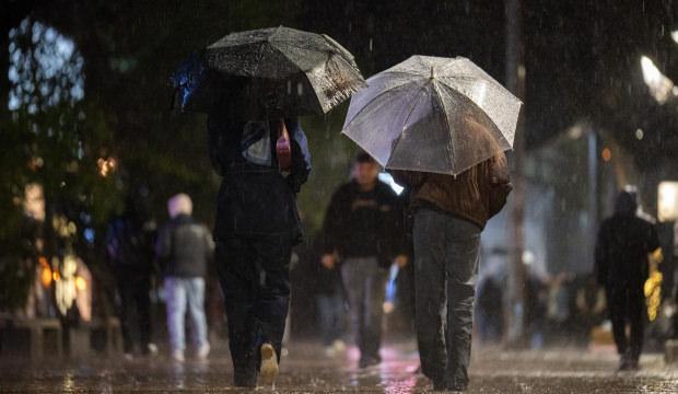 İ&ccedil;işleri Bakanlığı uyardı: Kuvvetli gelecek, 34 il i&ccedil;in 'sarı' kodlu alarm