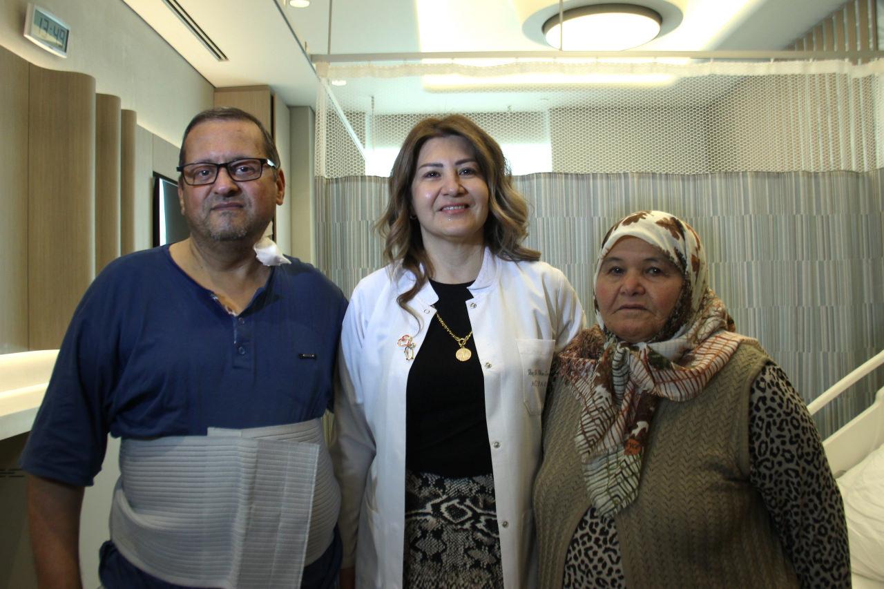 Böbrek nakli başarıyla gerçekleştirildi.