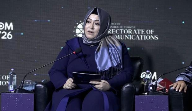 Sena Nur &Ccedil;elik Kanat: 'Savaş hi&ccedil;bir zaman kadınları &ouml;zg&uuml;rleştirmemiştir'